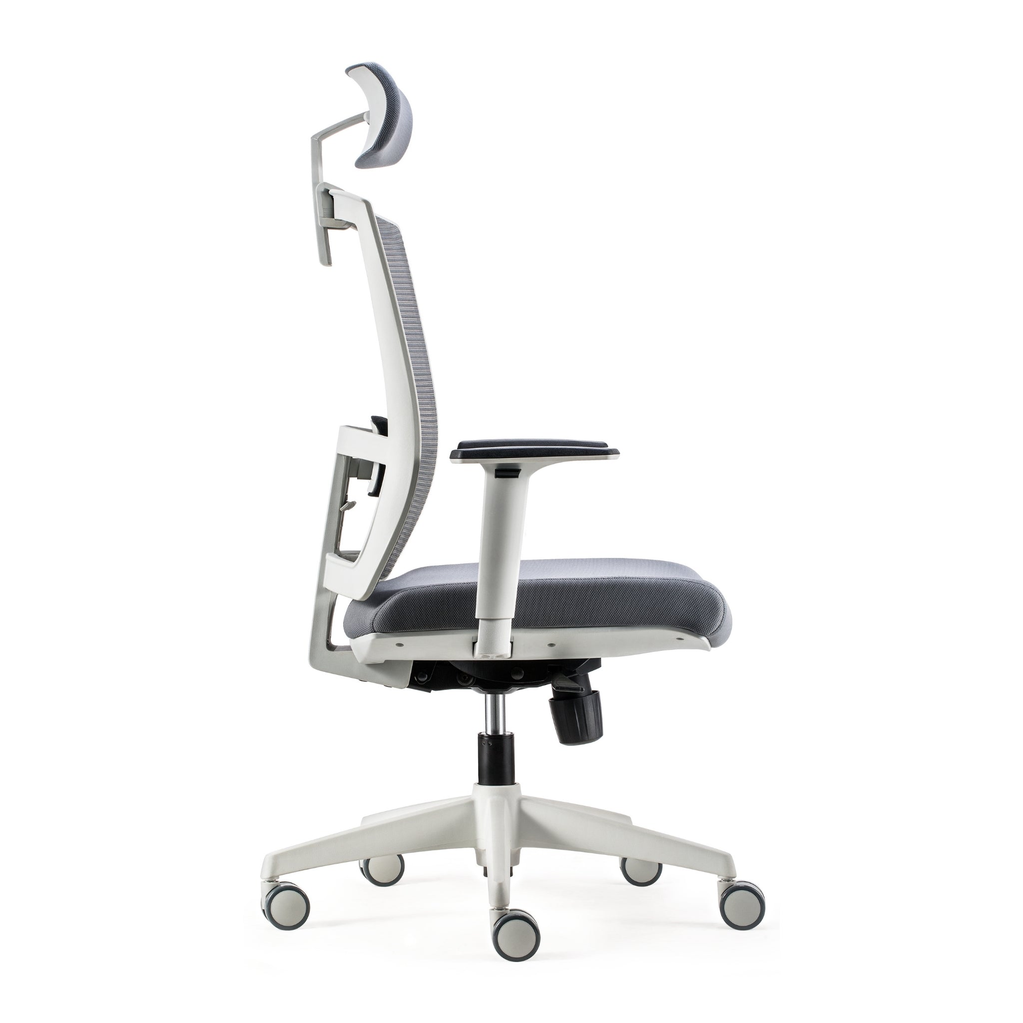 Taylor(Whiteback) - Executive Mesh Chair - Image 3 - Office R Us