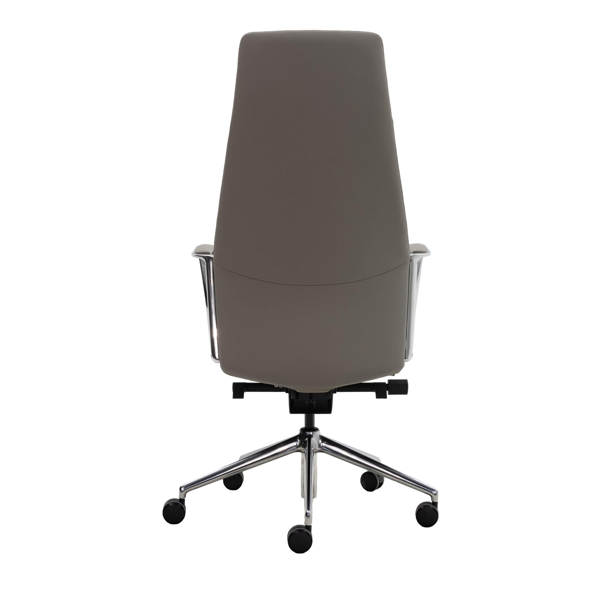 Gallup - Executive Chair