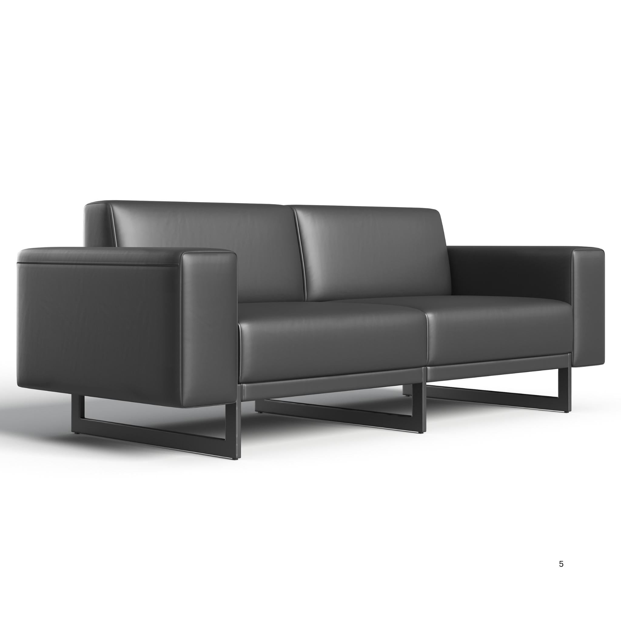 S153 – Leather Sofa, 3-Seater