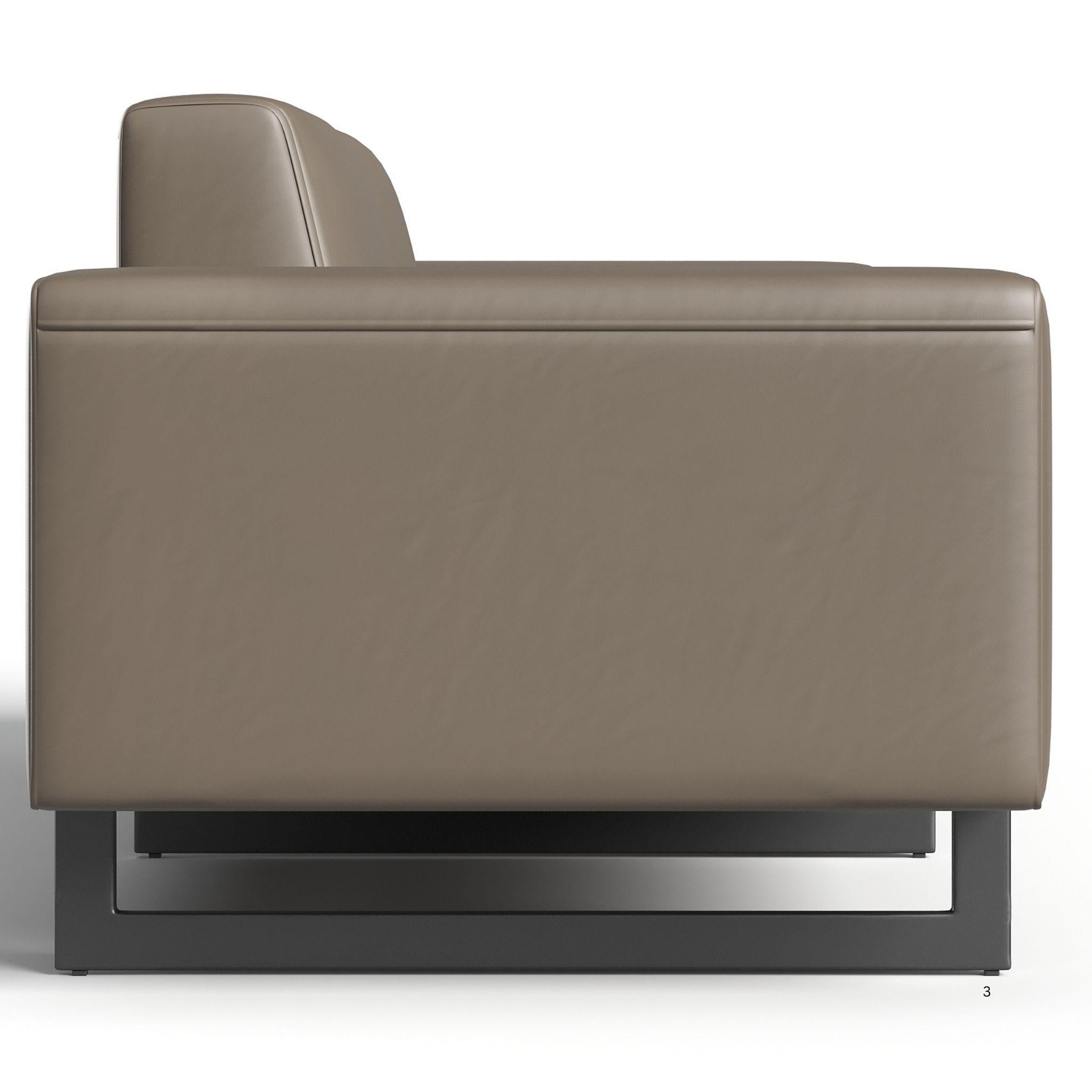 S153 – Leather Sofa, 3-Seater