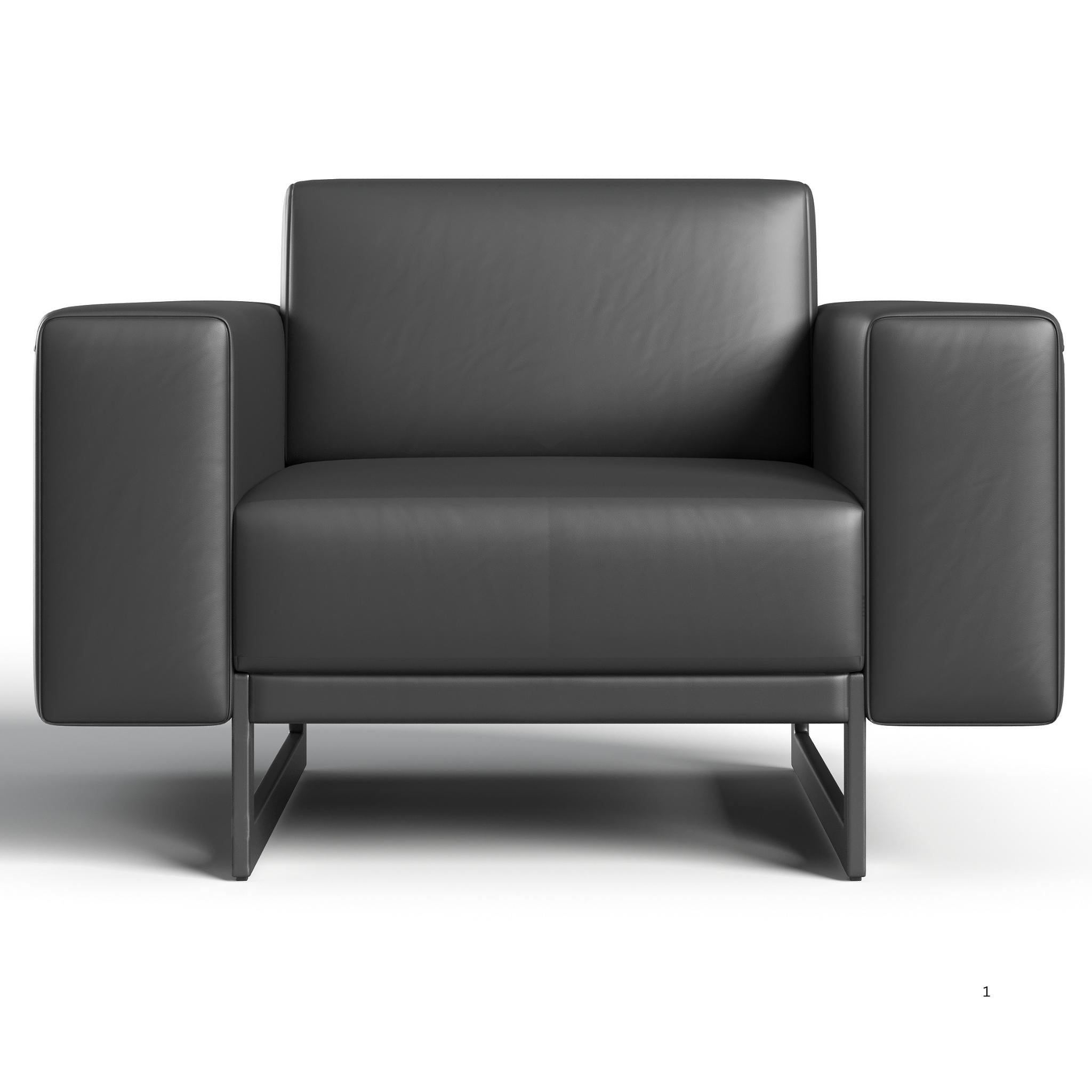 S153 – Leather Sofa, Single Seater