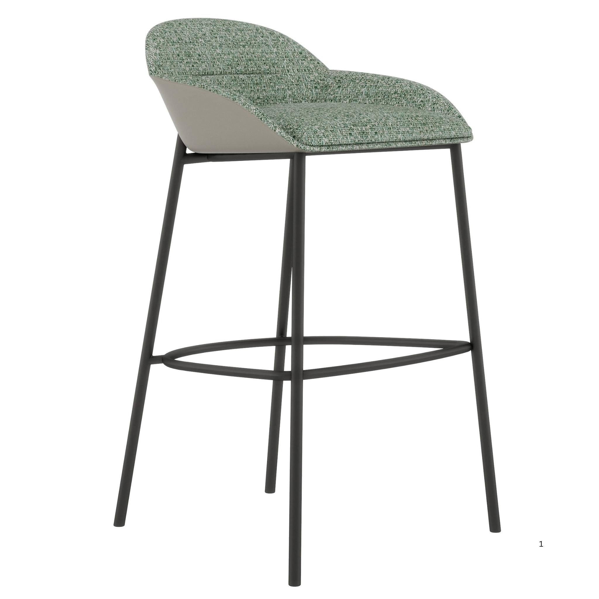 SYU26.1B - Stool
