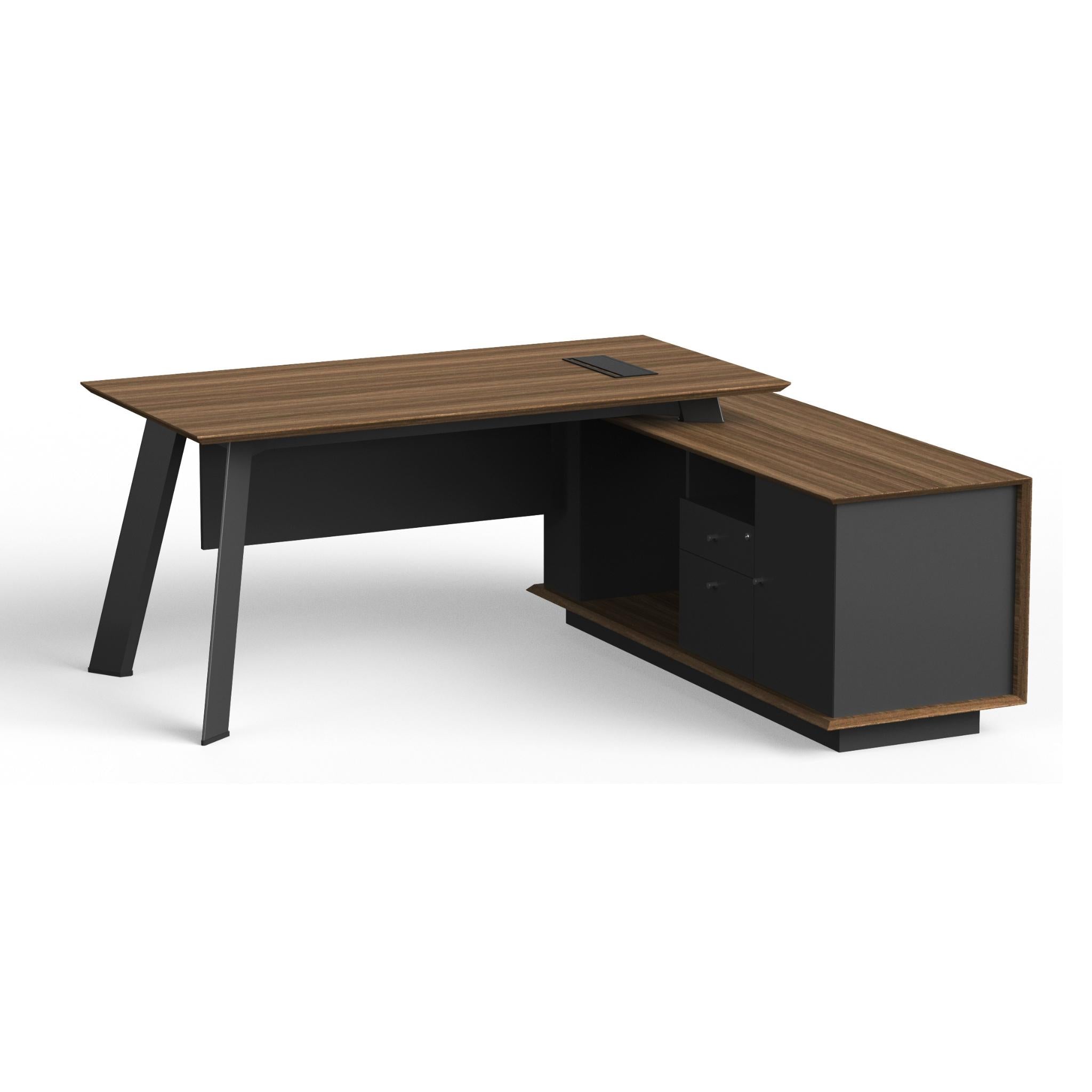 TC-A18 - Managerial Desk