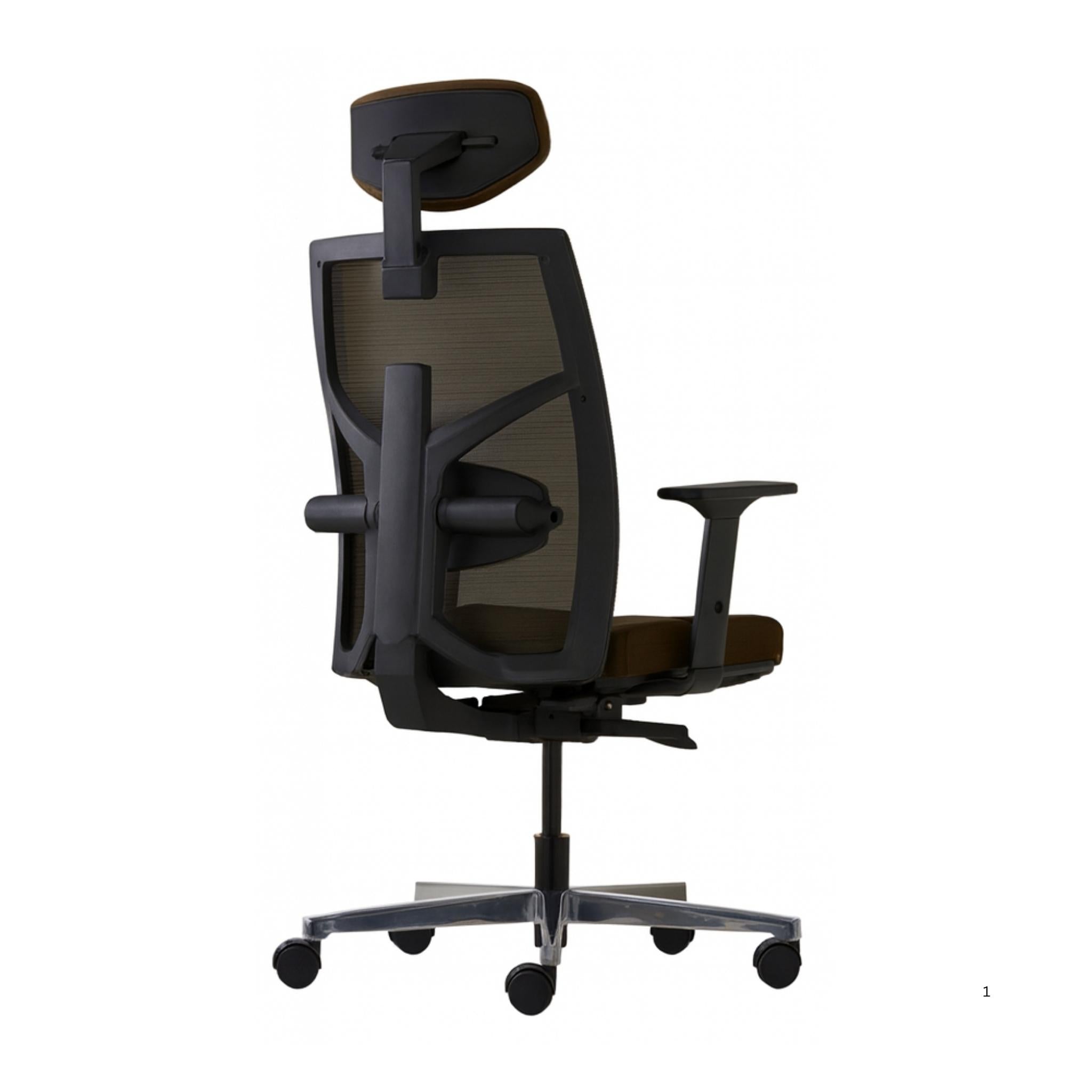 Tune - Executive Mesh Chair