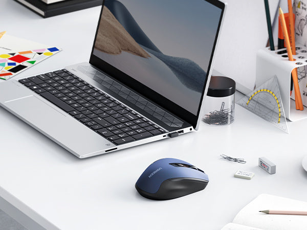 UGREEN Ergonomic 2.4G Wireless Mouse (Blue) - View 3 - Office R Us