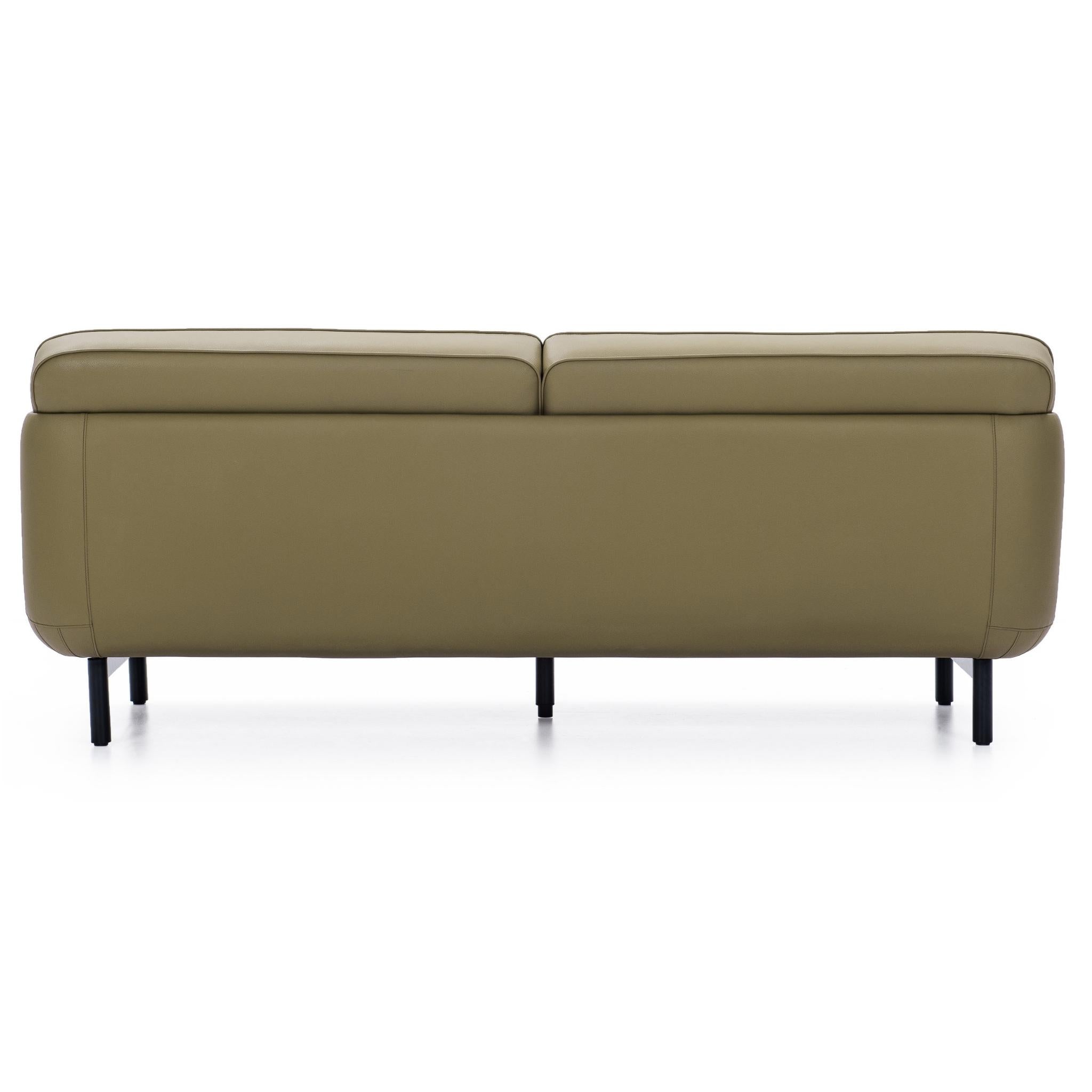 S152 – Leather Sofa, 3-Seater