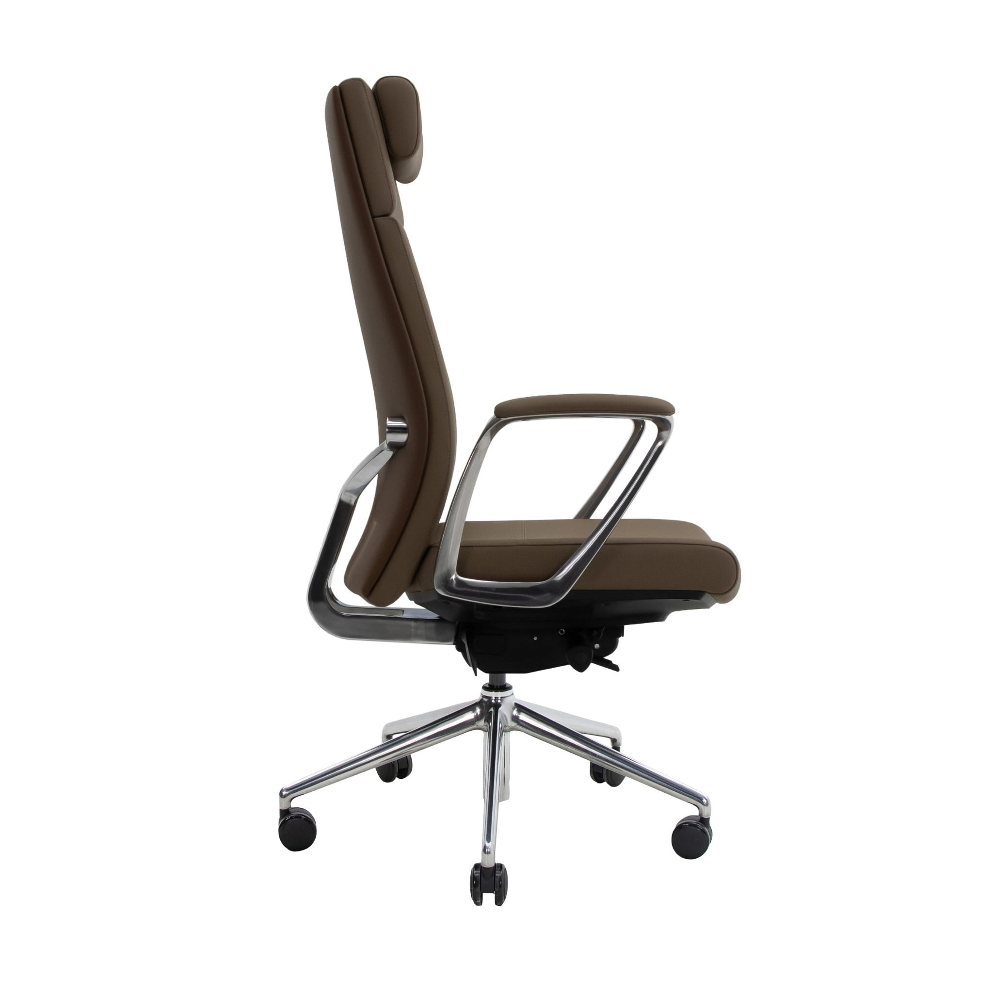 Heidi - Executive Chair