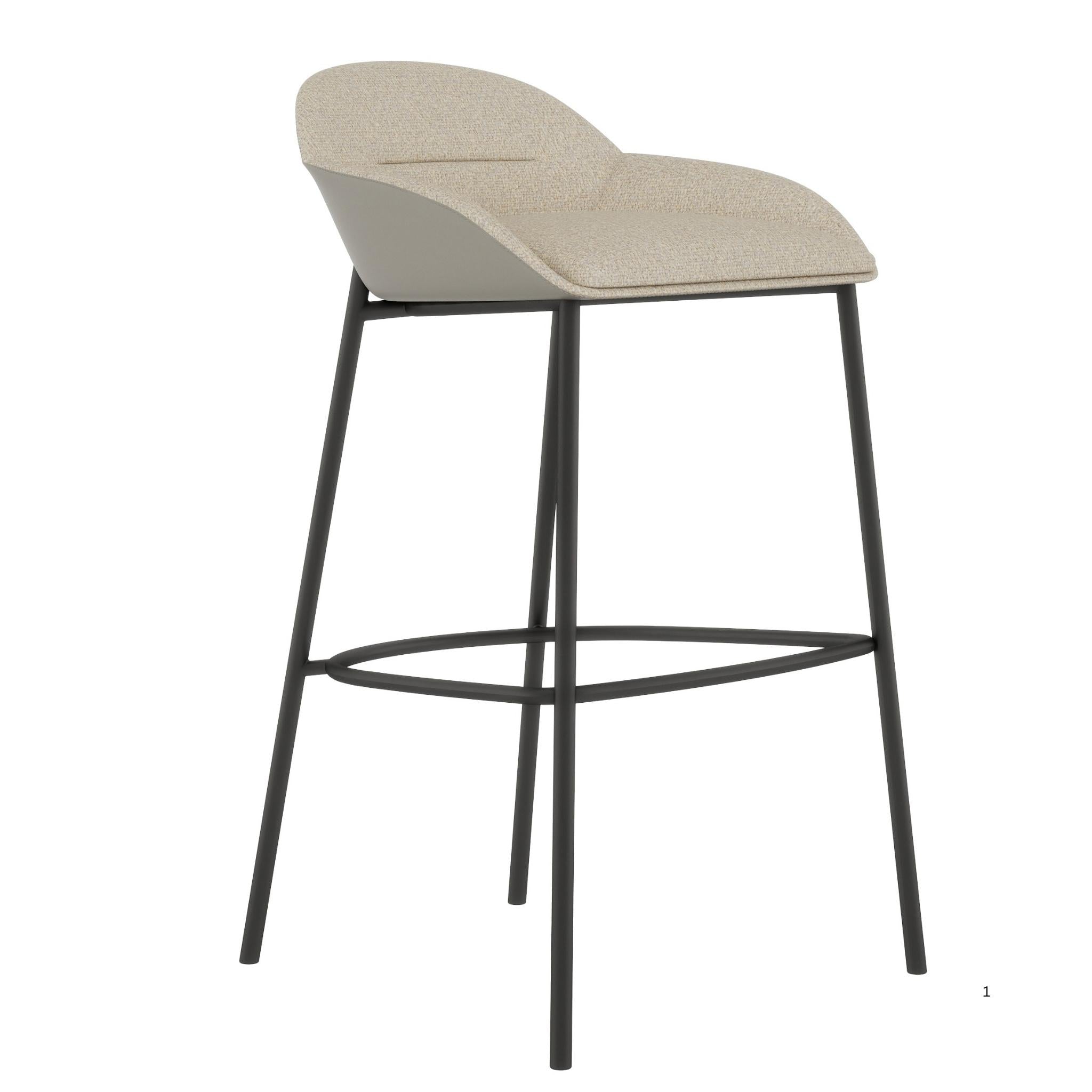 SYU26.1B - Stool