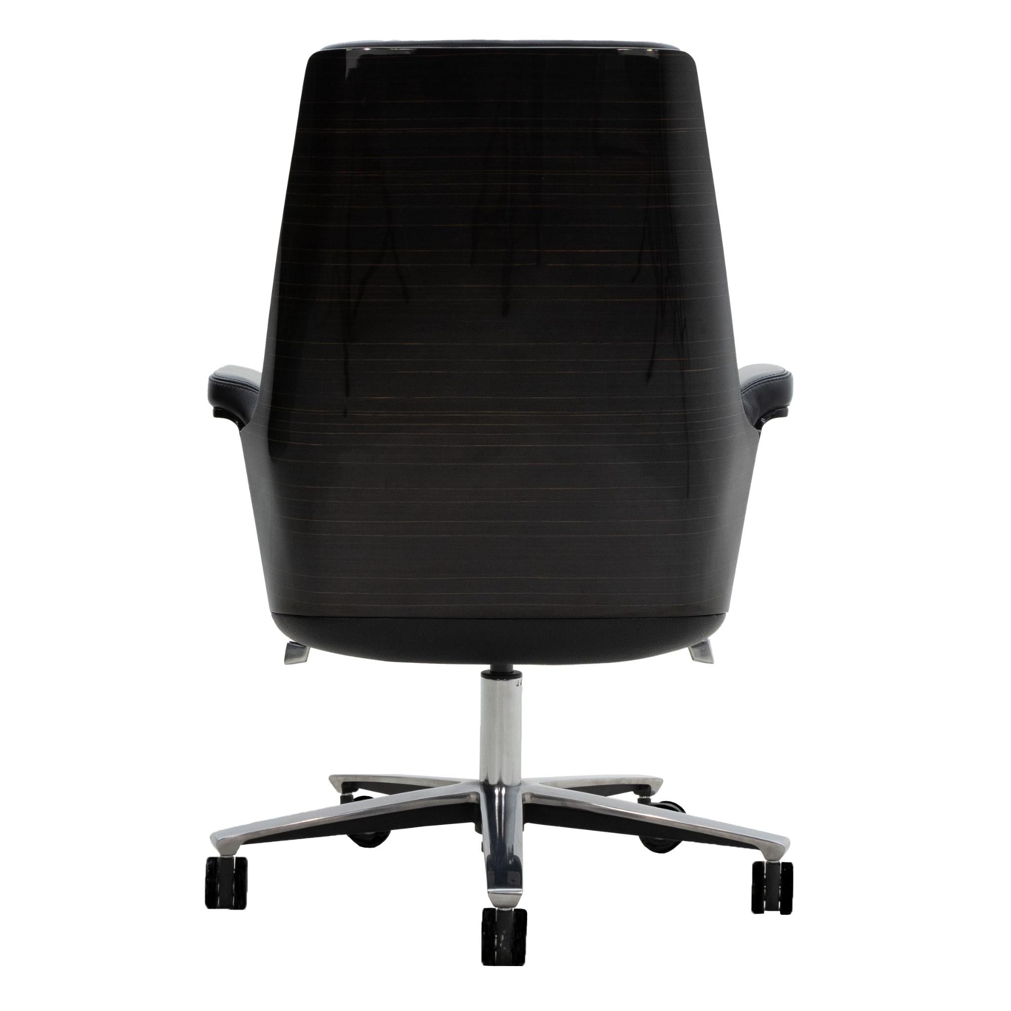 Sam (Mediumback) - Executive Chair