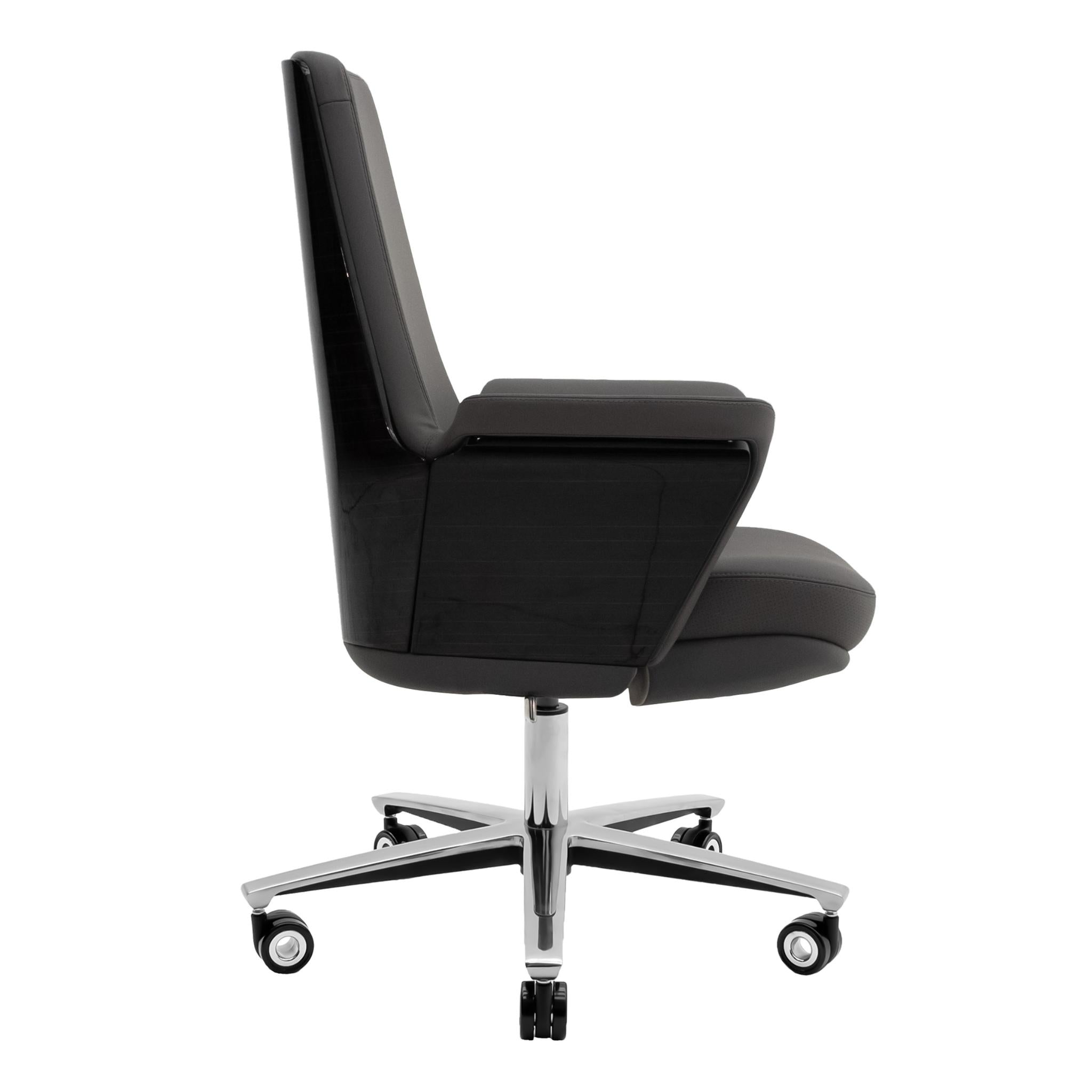 Sam (Mediumback) - Executive Chair