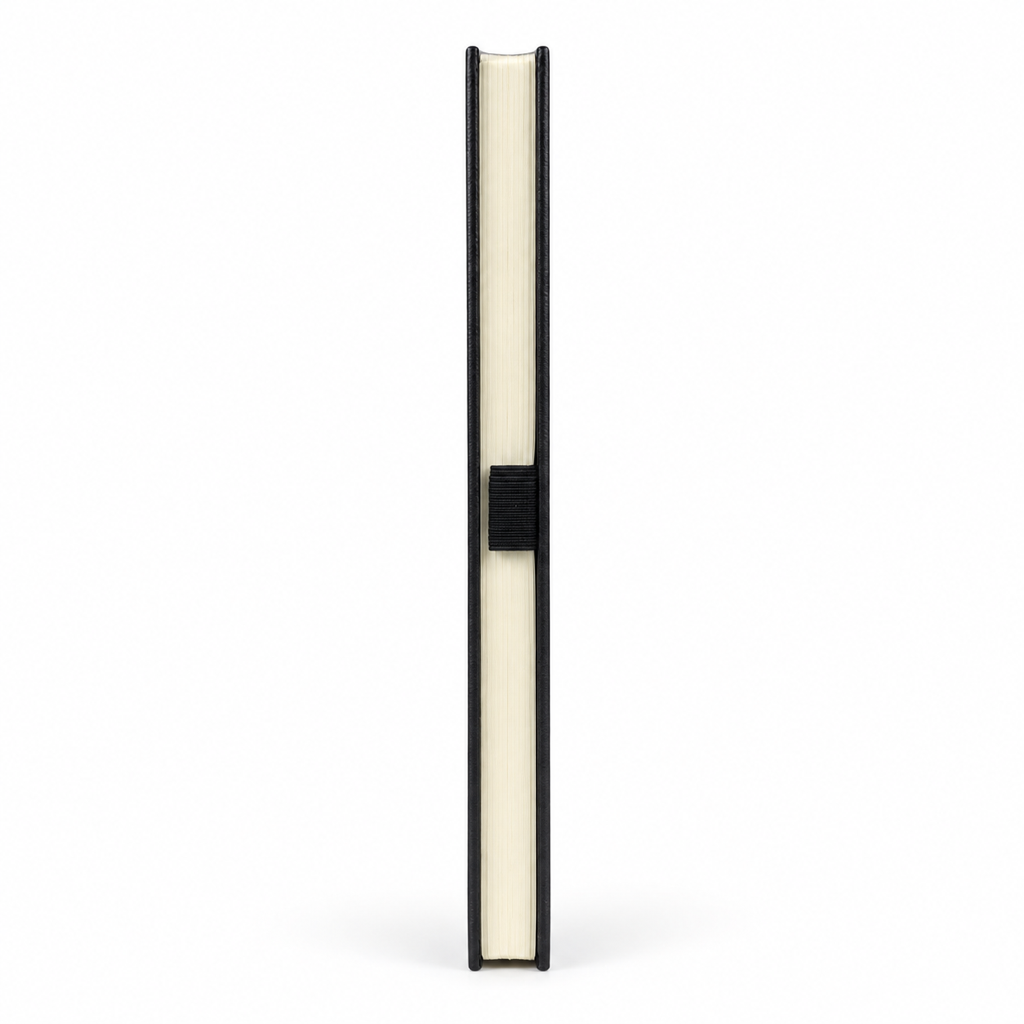 Foska hardcover artist sketchbook – page edge with elastic pen loop