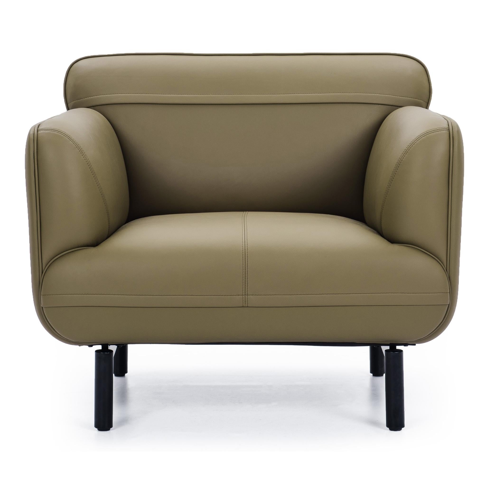 S152 – Leather Sofa, Single Seater