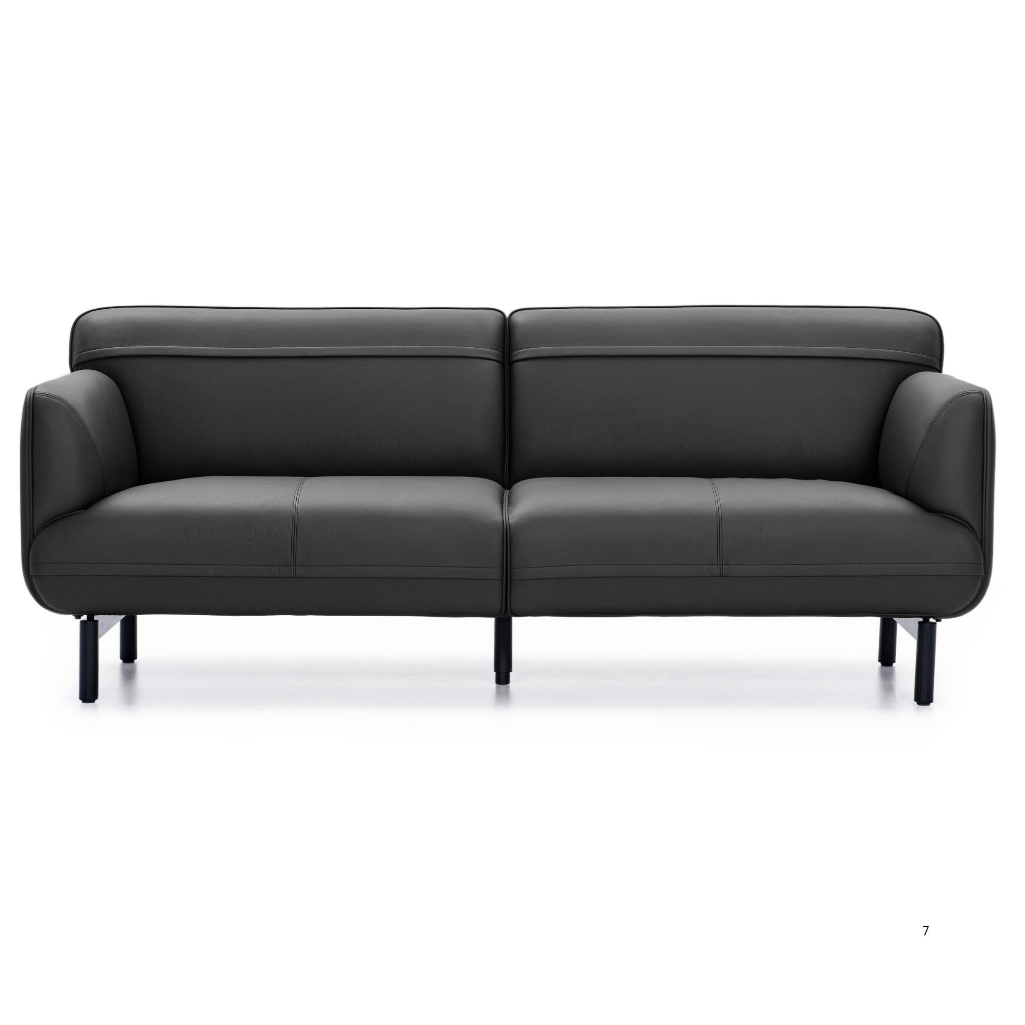 S152 – Leather Sofa, 3-Seater