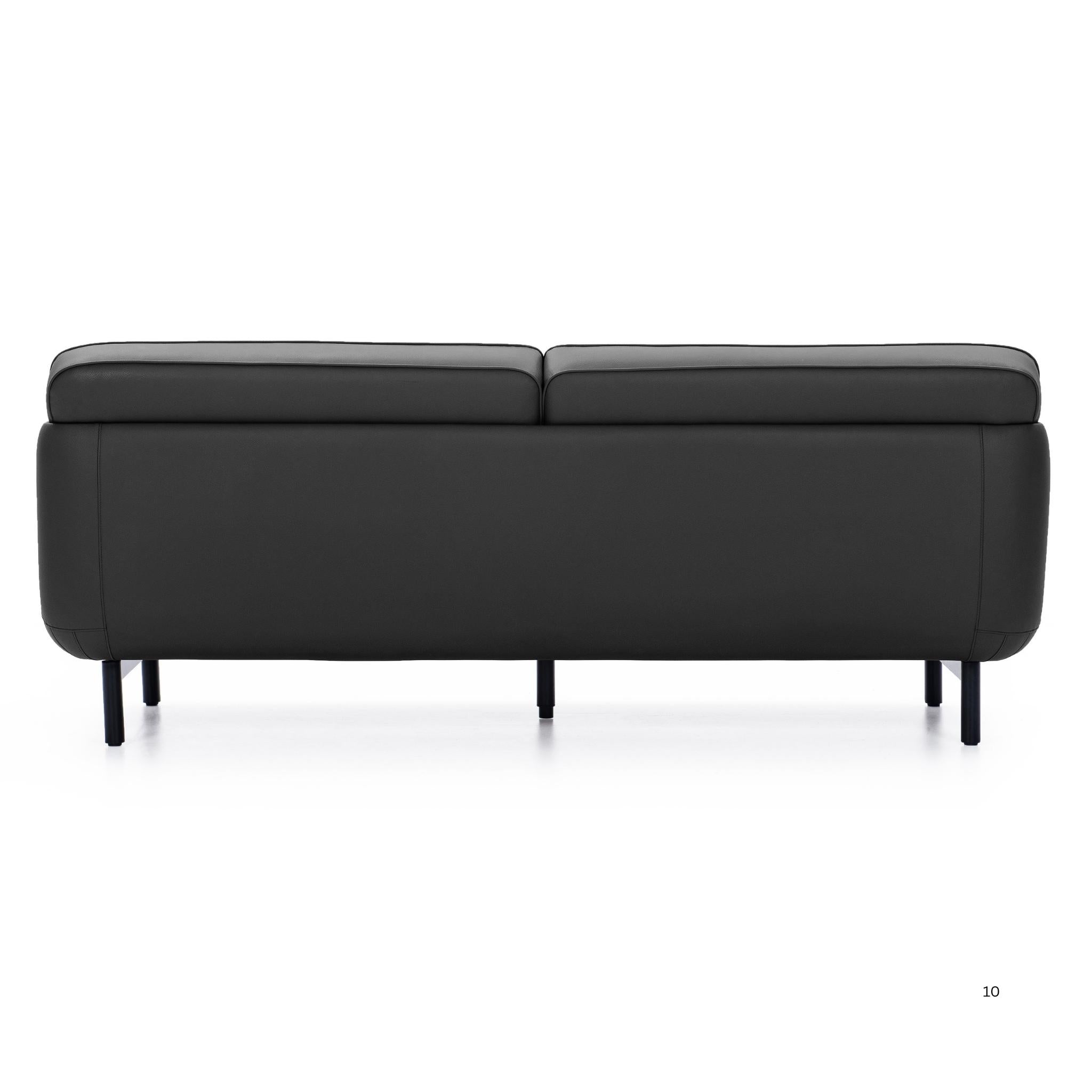 S152 – Leather Sofa, 3-Seater